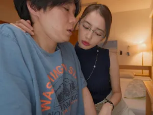 ?? [Không kiểm duyệt] Anh ơi~ Của anh to thế?? Em cảm thấy rất tuyệt khi anh liếm nó, em yêu anh rất nhiều~ Anh mút ngực em~ Đau quá~ Em đã quan hệ với anh lâu như vậy rồi, anh trai, anh có chịu để em đau khổ không?? Này, to quá~ Đến đây nào, xuất tinh~