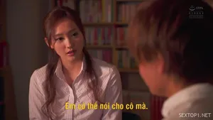 Bị tên sếp xấu tính bắn tinh đầy lồn khi đi công tác