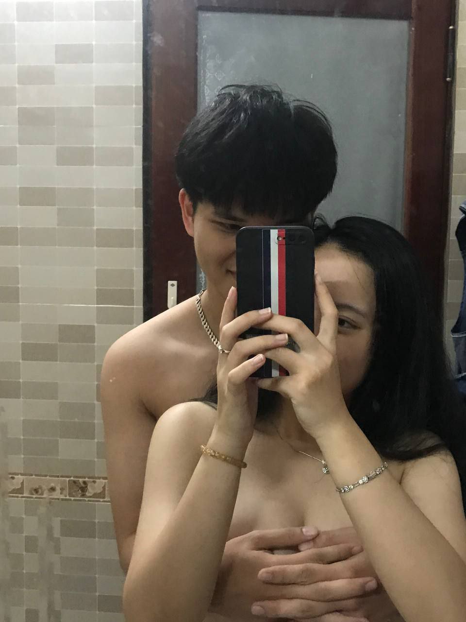 "Fallen Nun" - có sự tham gia của Cola